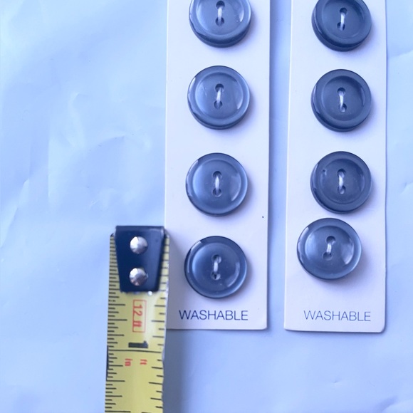 Lot Of 2 NEW Slimline Buttons Grey 9/16 (13mm) 12 Buttons Plastic V652 - Picture 2 of 4